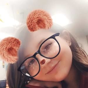 Meet your Posher, Hailey